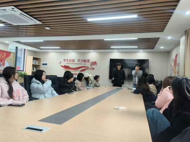 <strong>管理学院开展趣味职业生涯规划体验活动</strong>